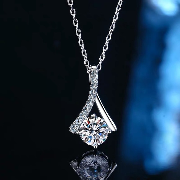 Pt950 platinum 1ct moissanite diamond Necklace